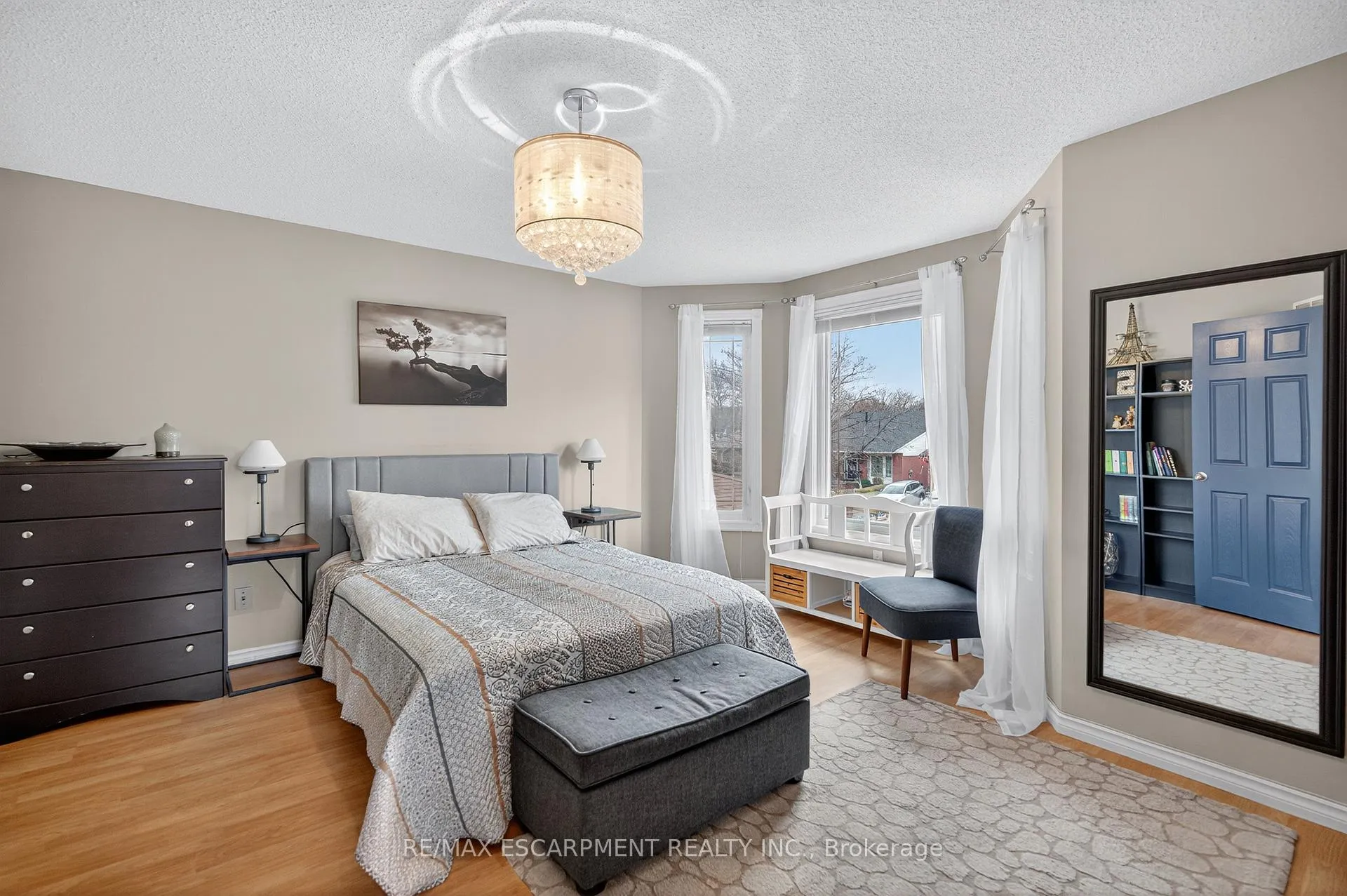 Photo 27 of 84 Branthaven Drive, Hamilton, Stoney Creek Mountain — HOMEH