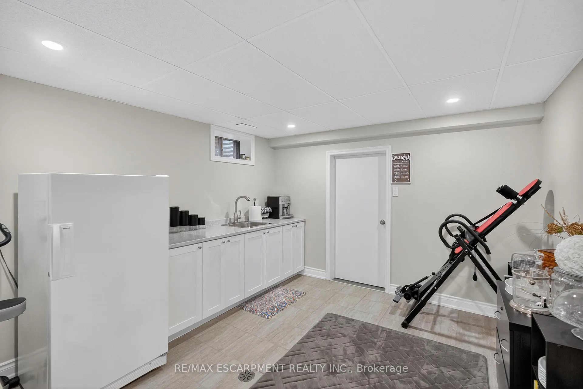 Photo 37 of 84 Branthaven Drive, Hamilton, Stoney Creek Mountain — HOMEH