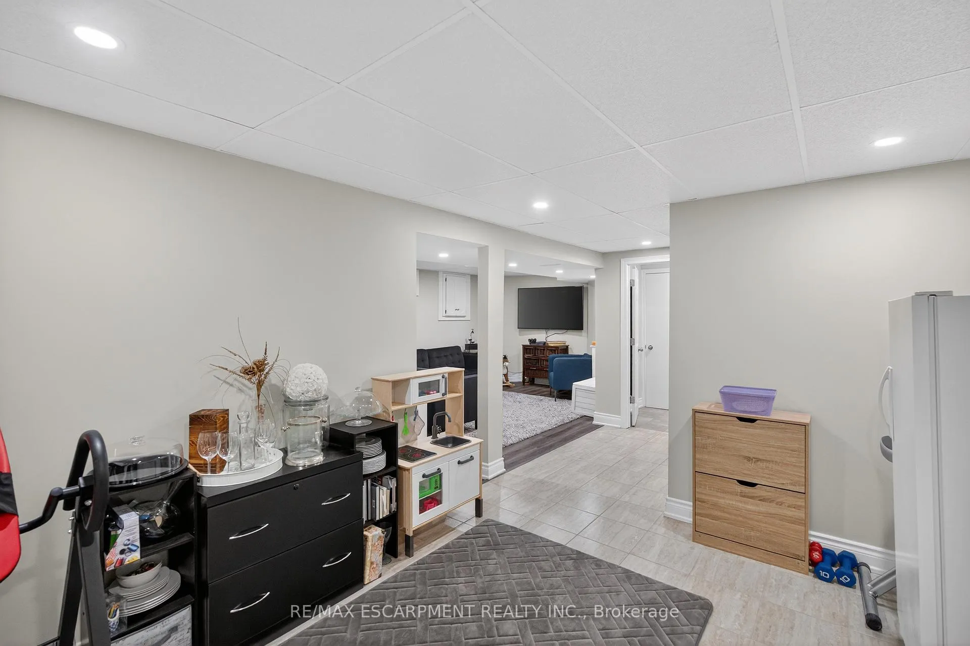 Photo 38 of 84 Branthaven Drive, Hamilton, Stoney Creek Mountain — HOMEH