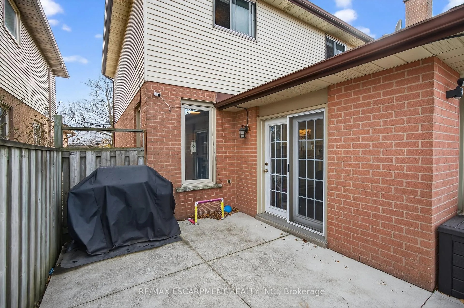 Photo 42 of 84 Branthaven Drive, Hamilton, Stoney Creek Mountain — HOMEH
