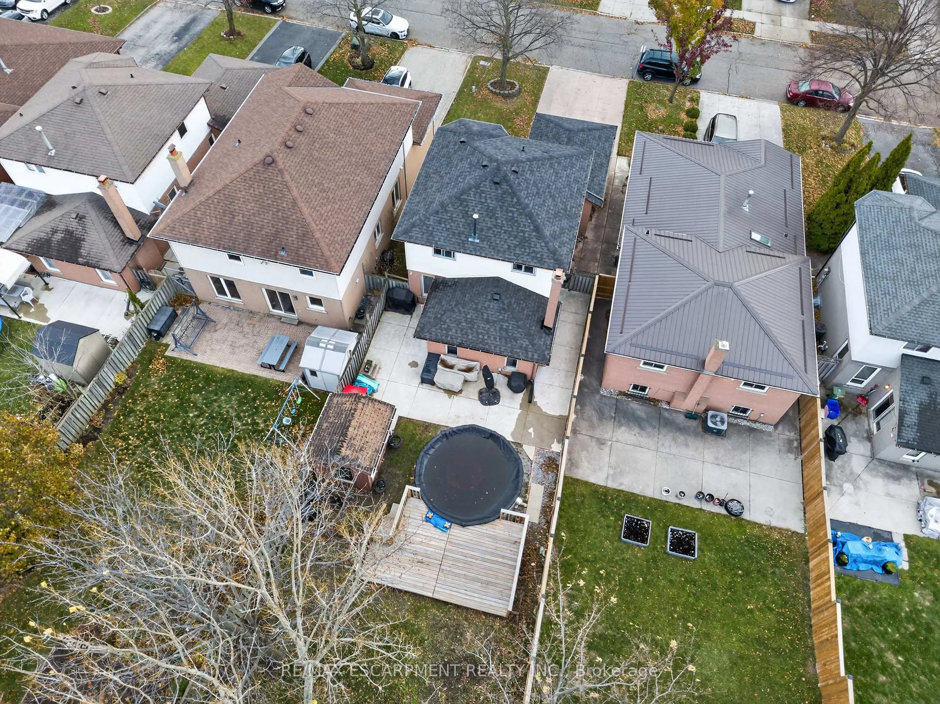 Photo 49 of 84 Branthaven Drive, Hamilton, Stoney Creek Mountain — HOMEH