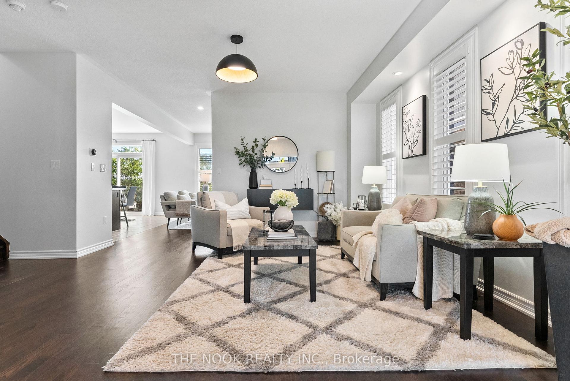 Photo 6 of 207 Northglen Boulevard, Clarington, Bowmanville — HOMEH