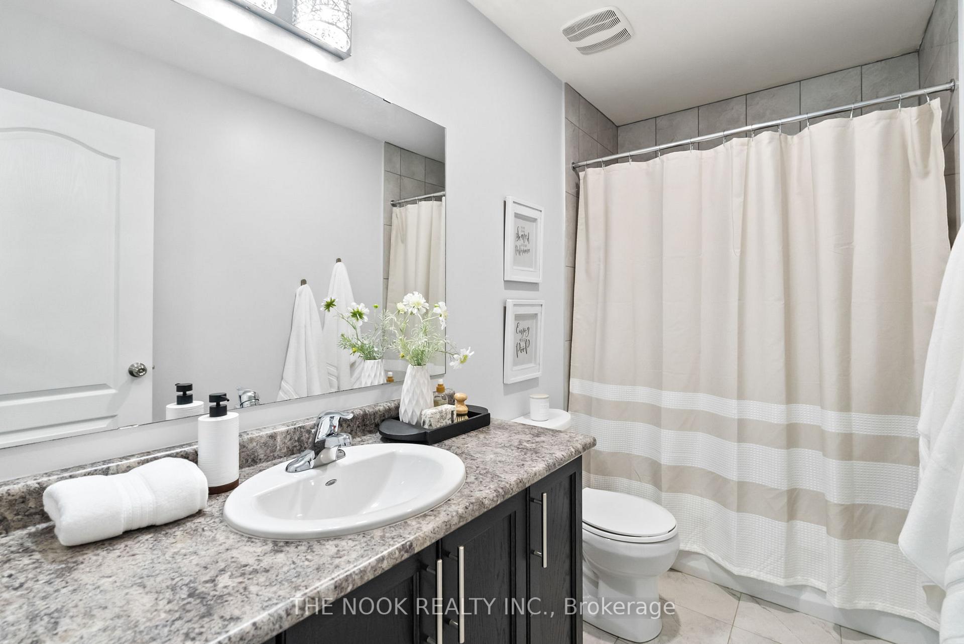 Photo 28 of 207 Northglen Boulevard, Clarington, Bowmanville — HOMEH