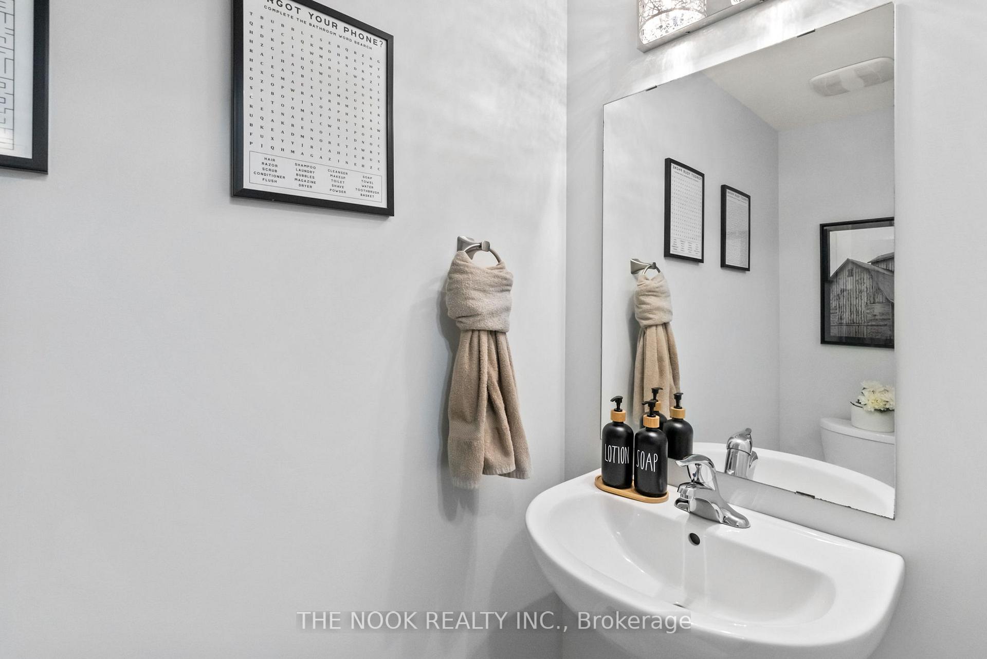 Photo 35 of 207 Northglen Boulevard, Clarington, Bowmanville — HOMEH
