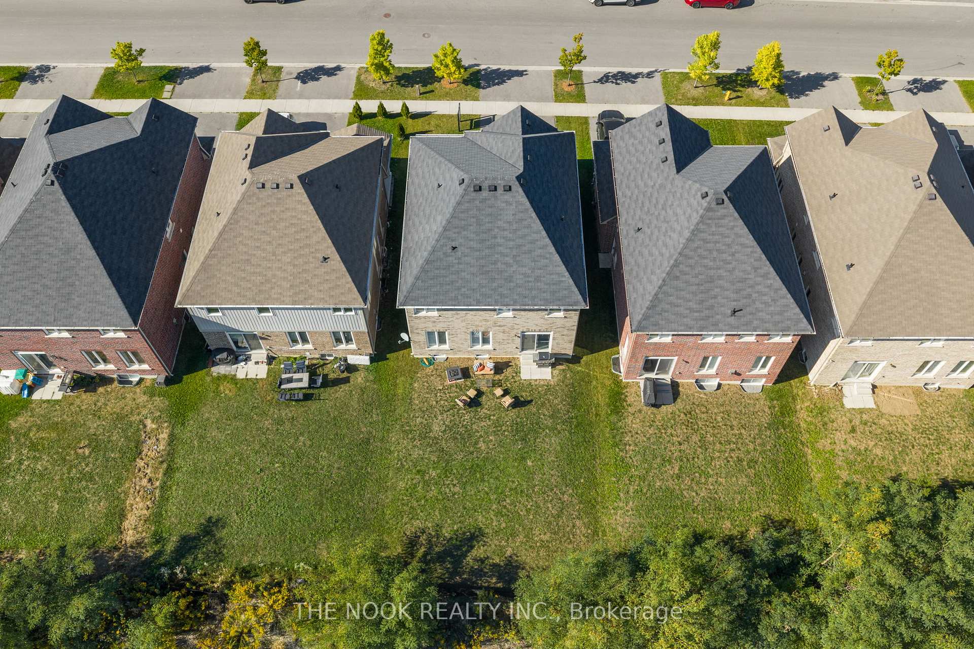Photo 39 of 207 Northglen Boulevard, Clarington, Bowmanville — HOMEH