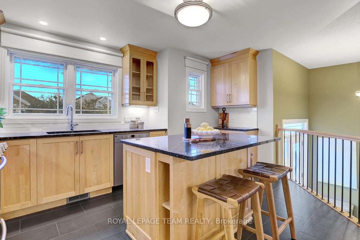 Photo 16 of 100 Calaveras Avenue, Ottawa, Barrhaven - Longfields — HOMEH