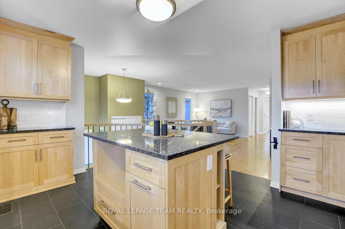 Photo 18 of 100 Calaveras Avenue, Ottawa, Barrhaven - Longfields — HOMEH