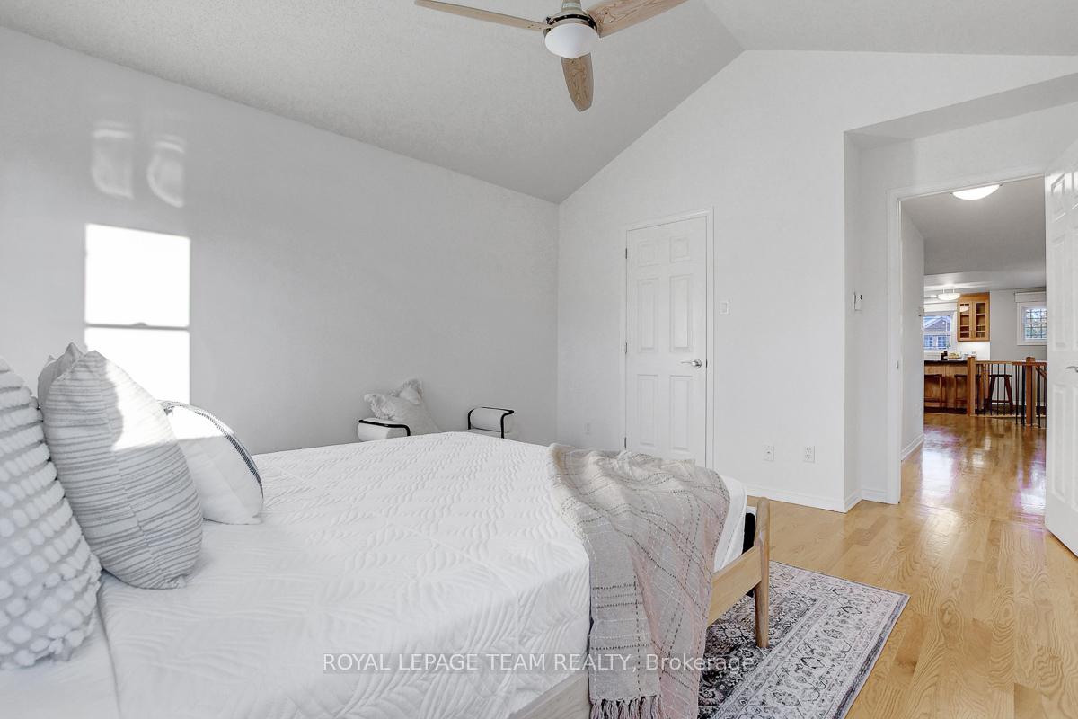 Photo 21 of 100 Calaveras Avenue, Ottawa, Barrhaven - Longfields — HOMEH