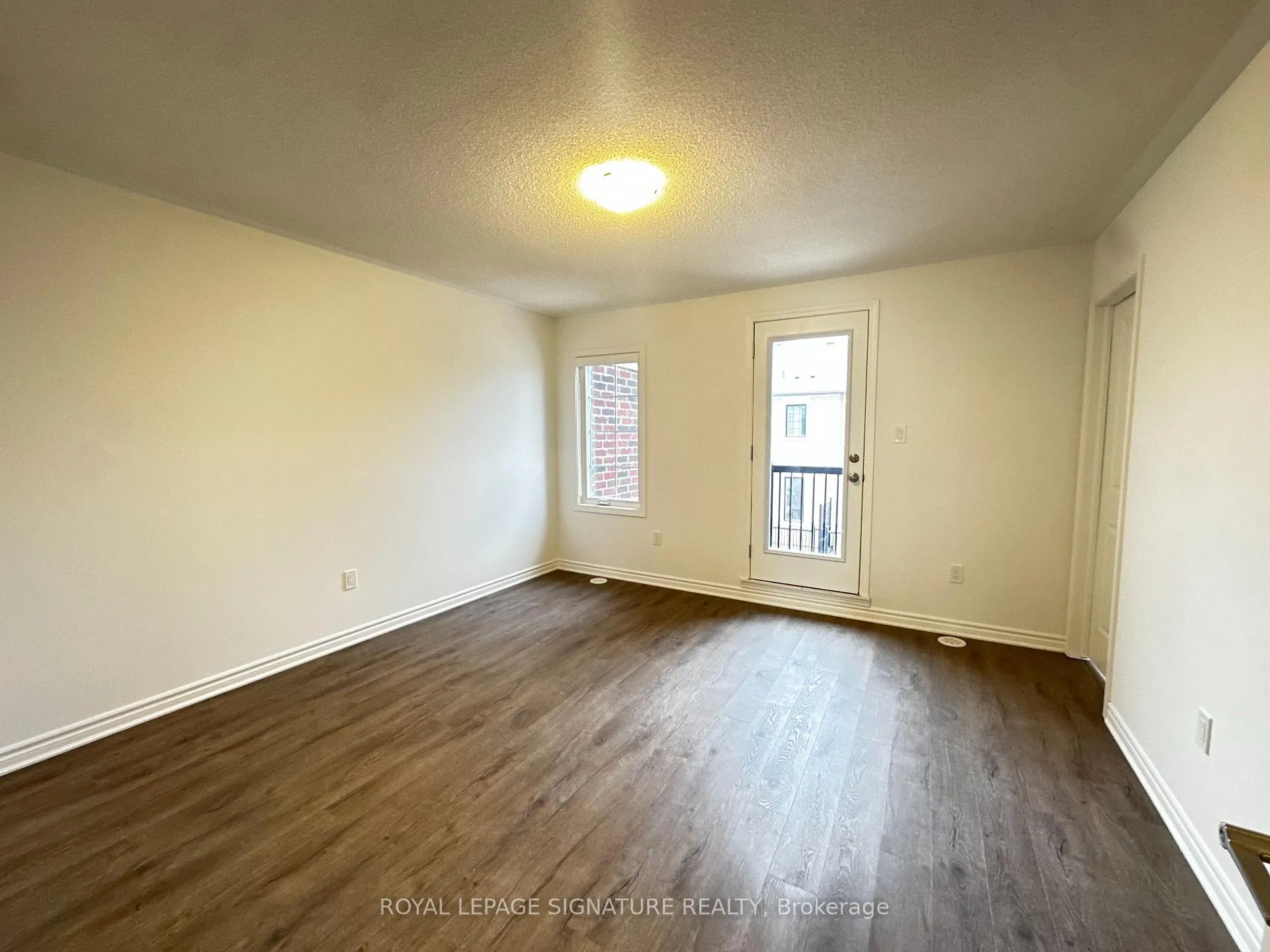 Photo 4 of Unit 15, 1259 Lily Crescent, Milton, Walker — HOMEH
