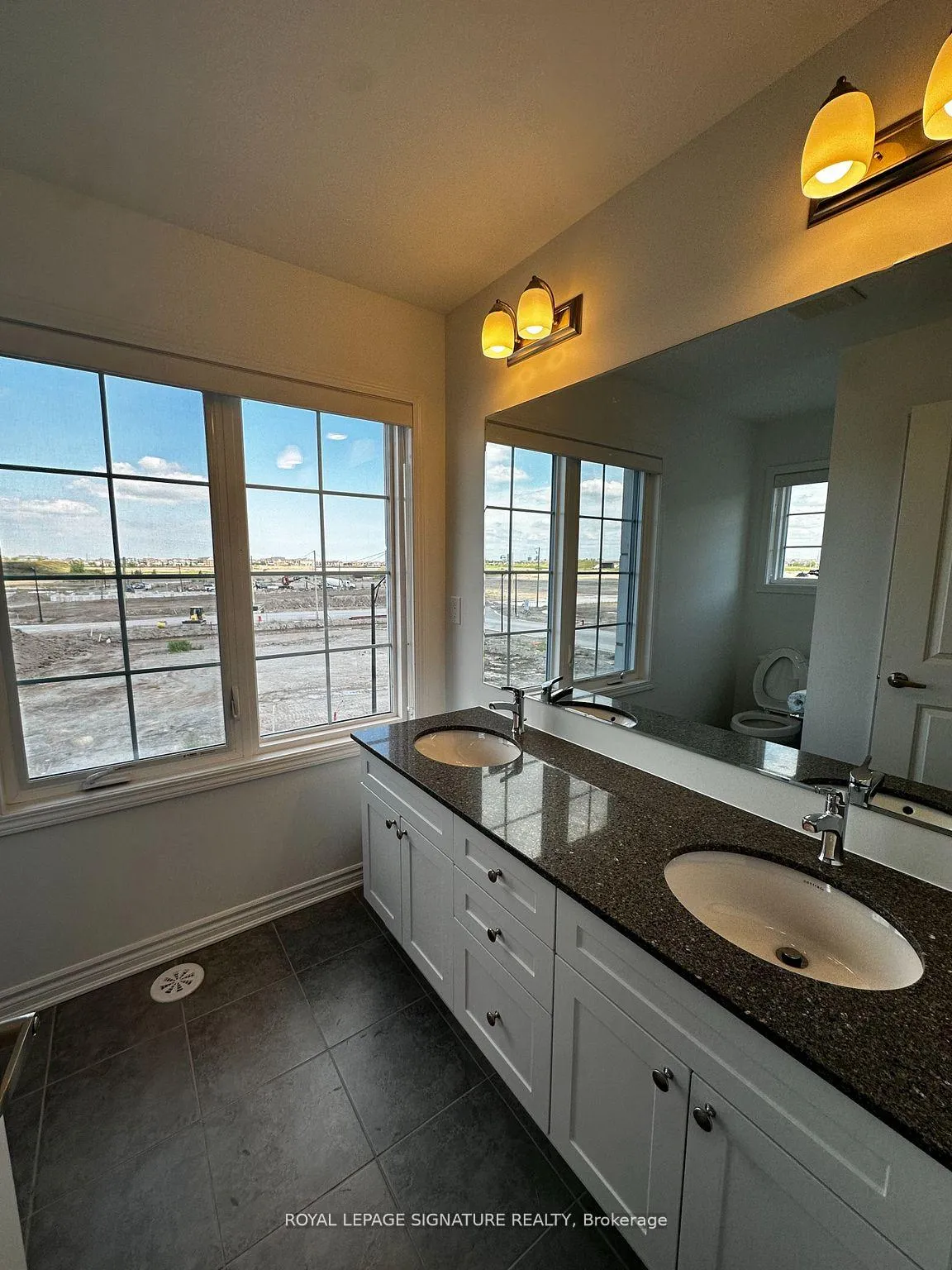 Photo 6 of Unit 15, 1259 Lily Crescent, Milton, Walker — HOMEH