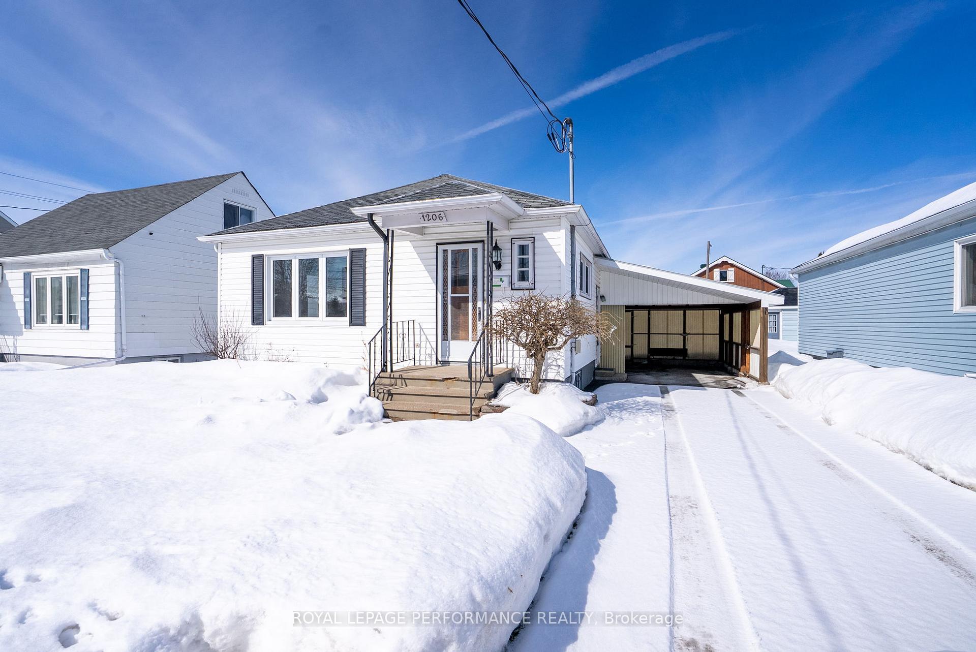 Photo 1 of 1206 2nd Street E, Cornwall — HOMEH
