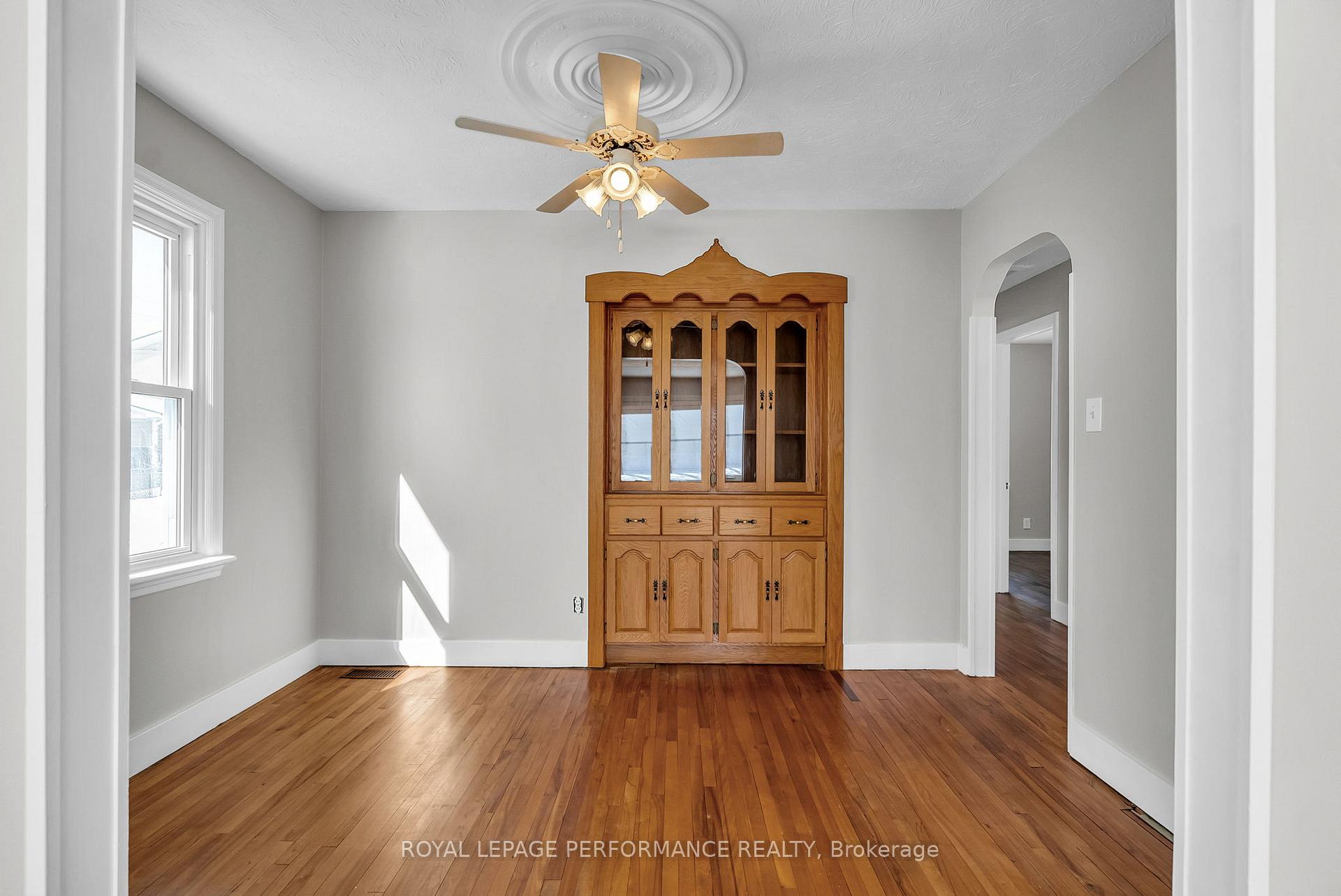 Photo 8 of 1206 2nd Street E, Cornwall — HOMEH