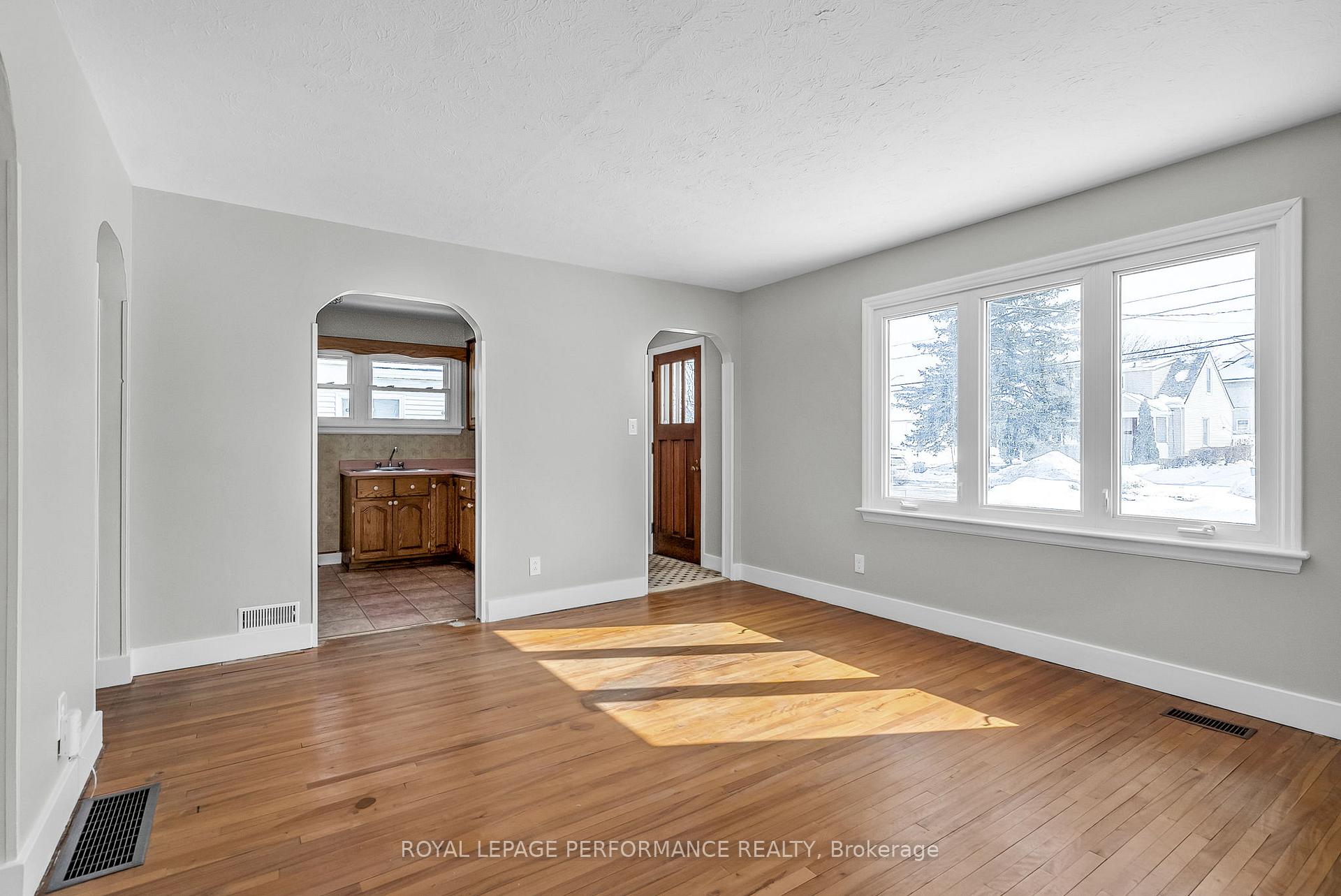 Photo 10 of 1206 2nd Street E, Cornwall — HOMEH