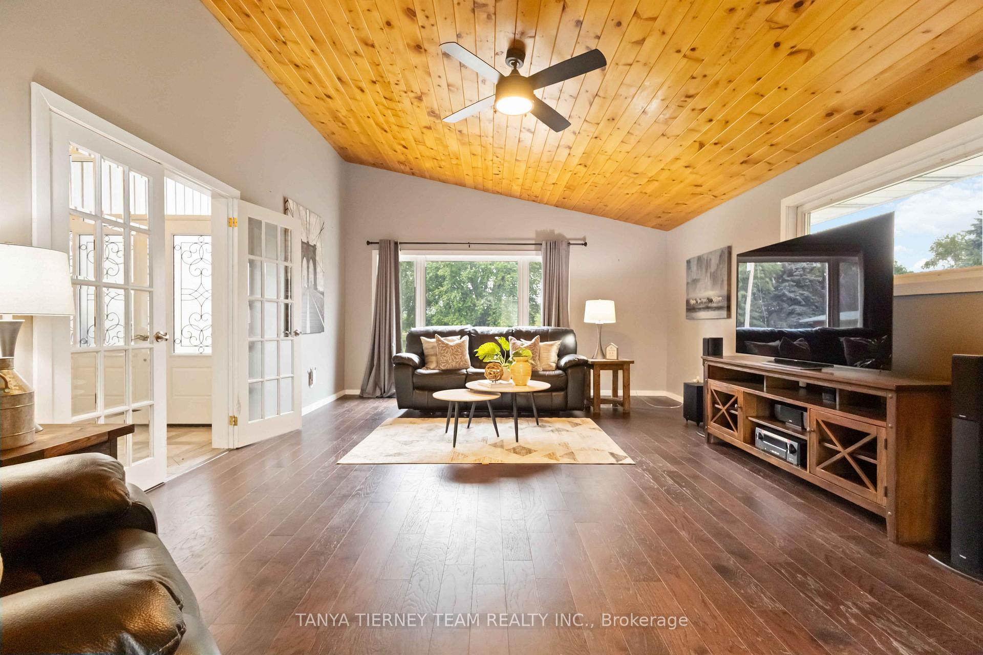 Photo 9 of 6381 Leskard Road, Clarington, Rural Clarington — HOMEH