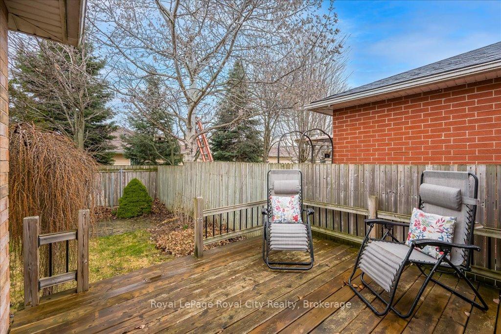 Photo 6 of 85 Inverness Drive, Guelph, Victoria North — HOMEH