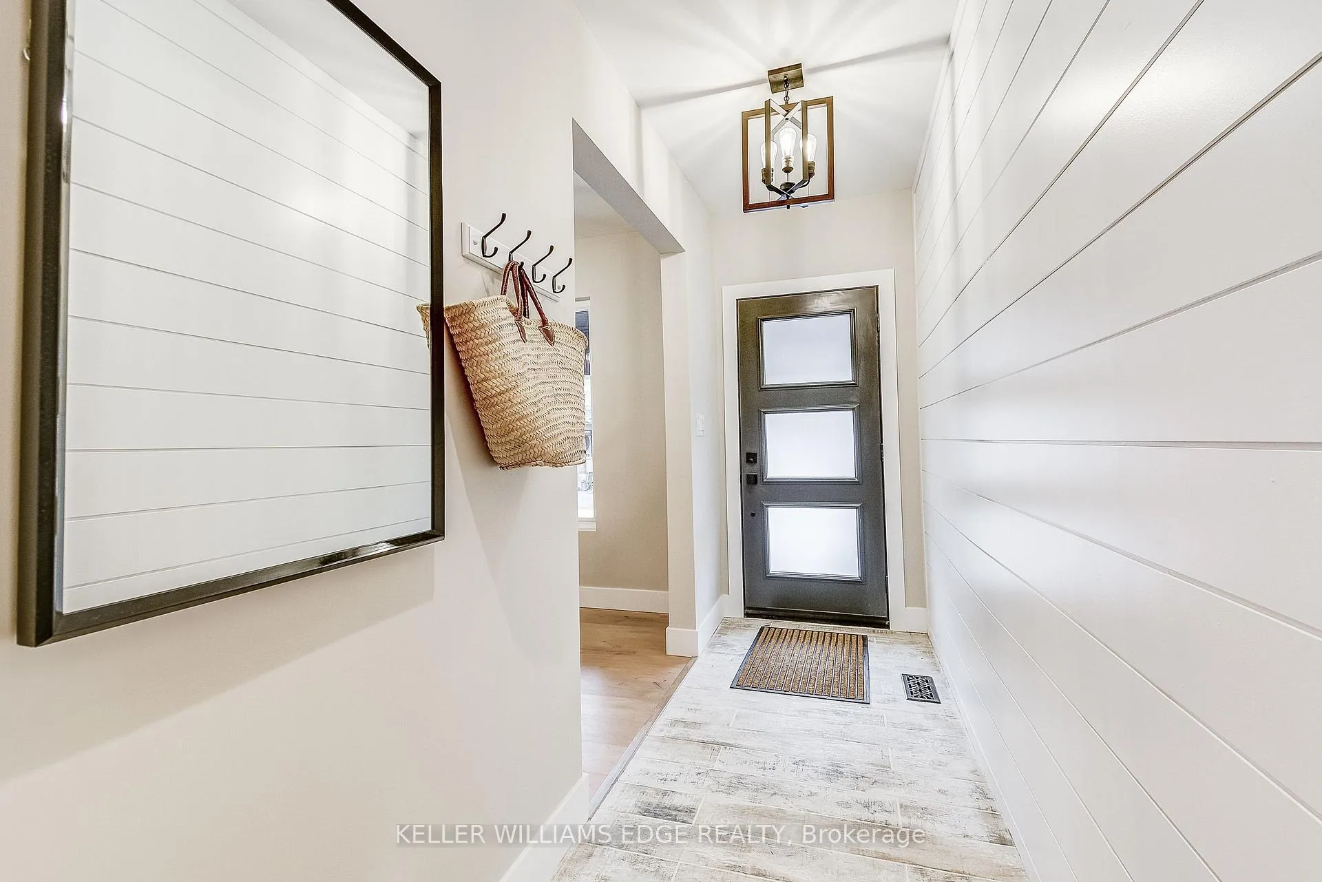 Photo 4 of 32 Cumberland Avenue, Hamilton, St. Clair — HOMEH