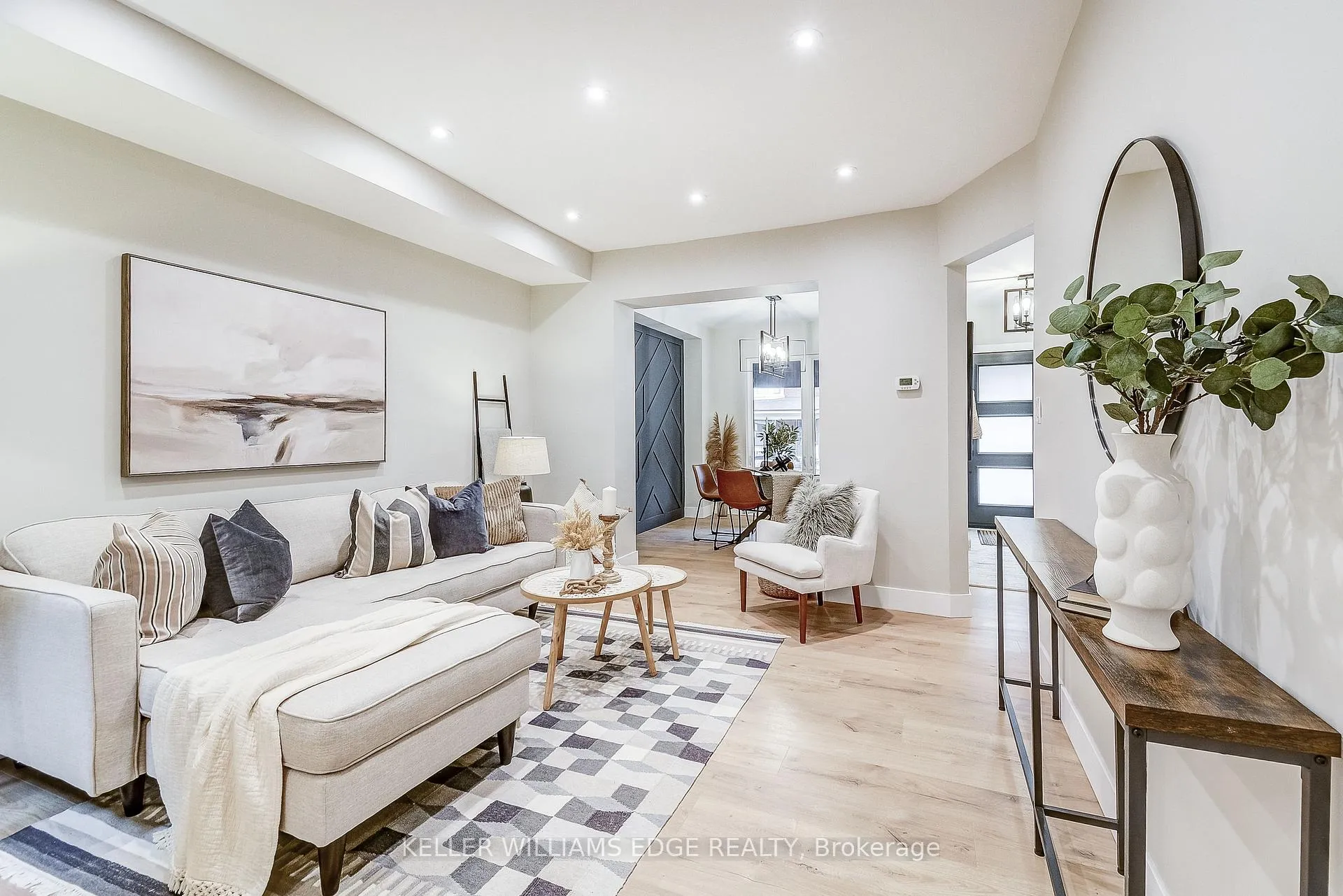 Photo 10 of 32 Cumberland Avenue, Hamilton, St. Clair — HOMEH