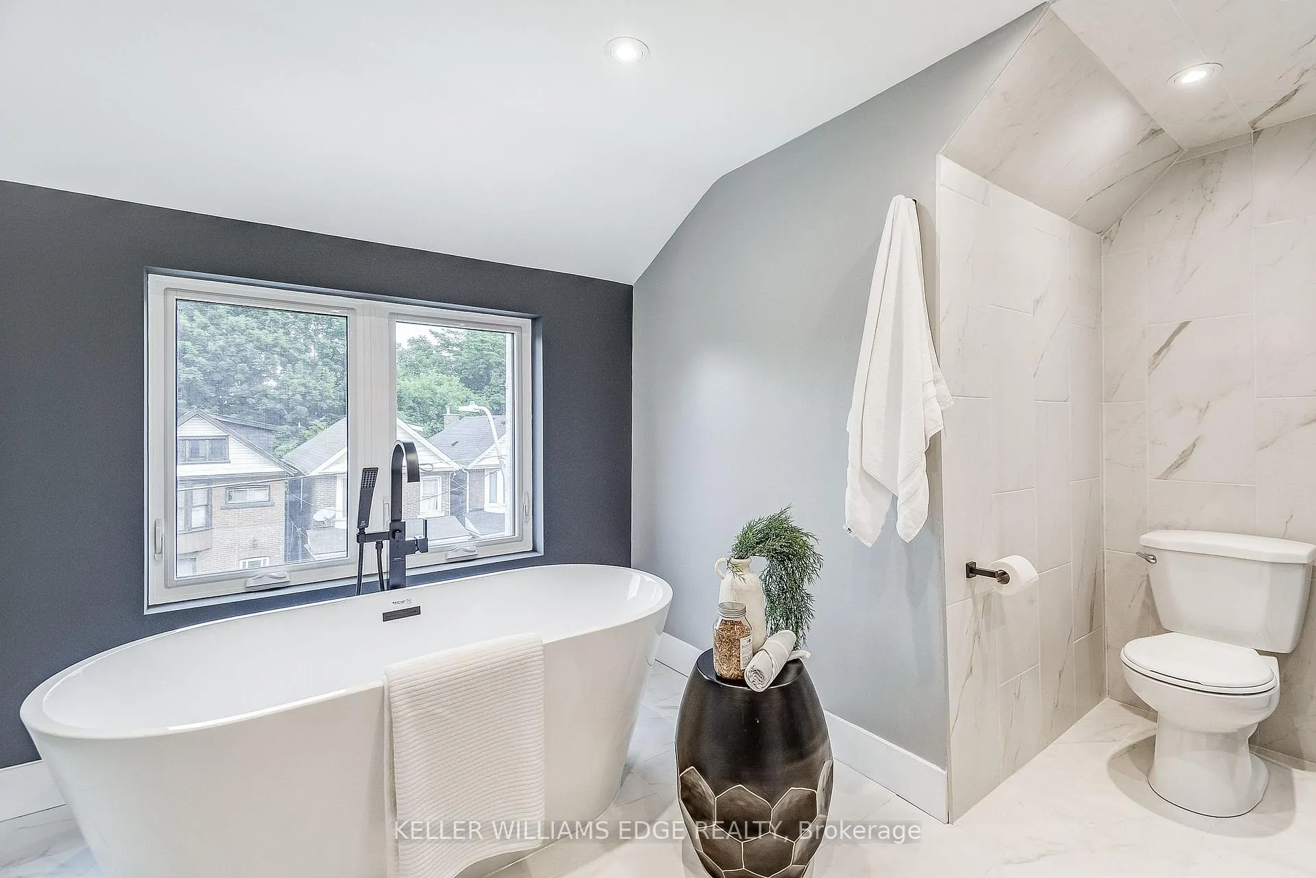 Photo 33 of 32 Cumberland Avenue, Hamilton, St. Clair — HOMEH