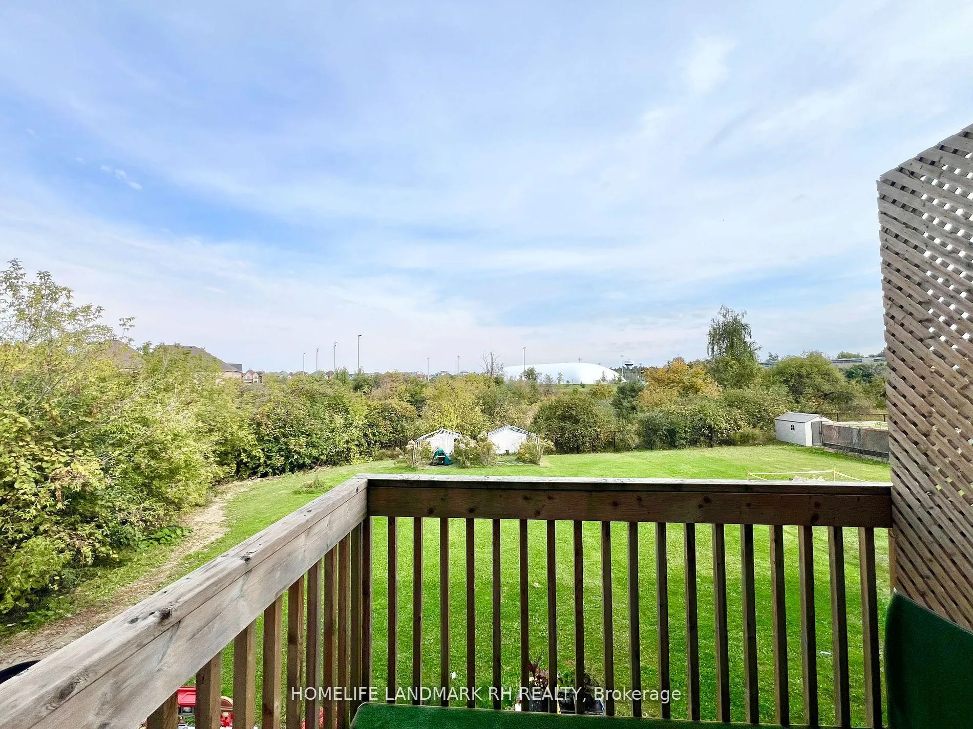 Photo 10 of 28 Elyse Court, Aurora, Bayview Northeast — HOMEH