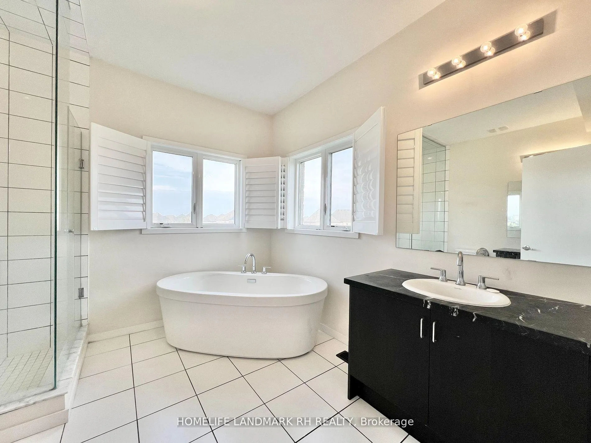 Photo 19 of 28 Elyse Court, Aurora, Bayview Northeast — HOMEH