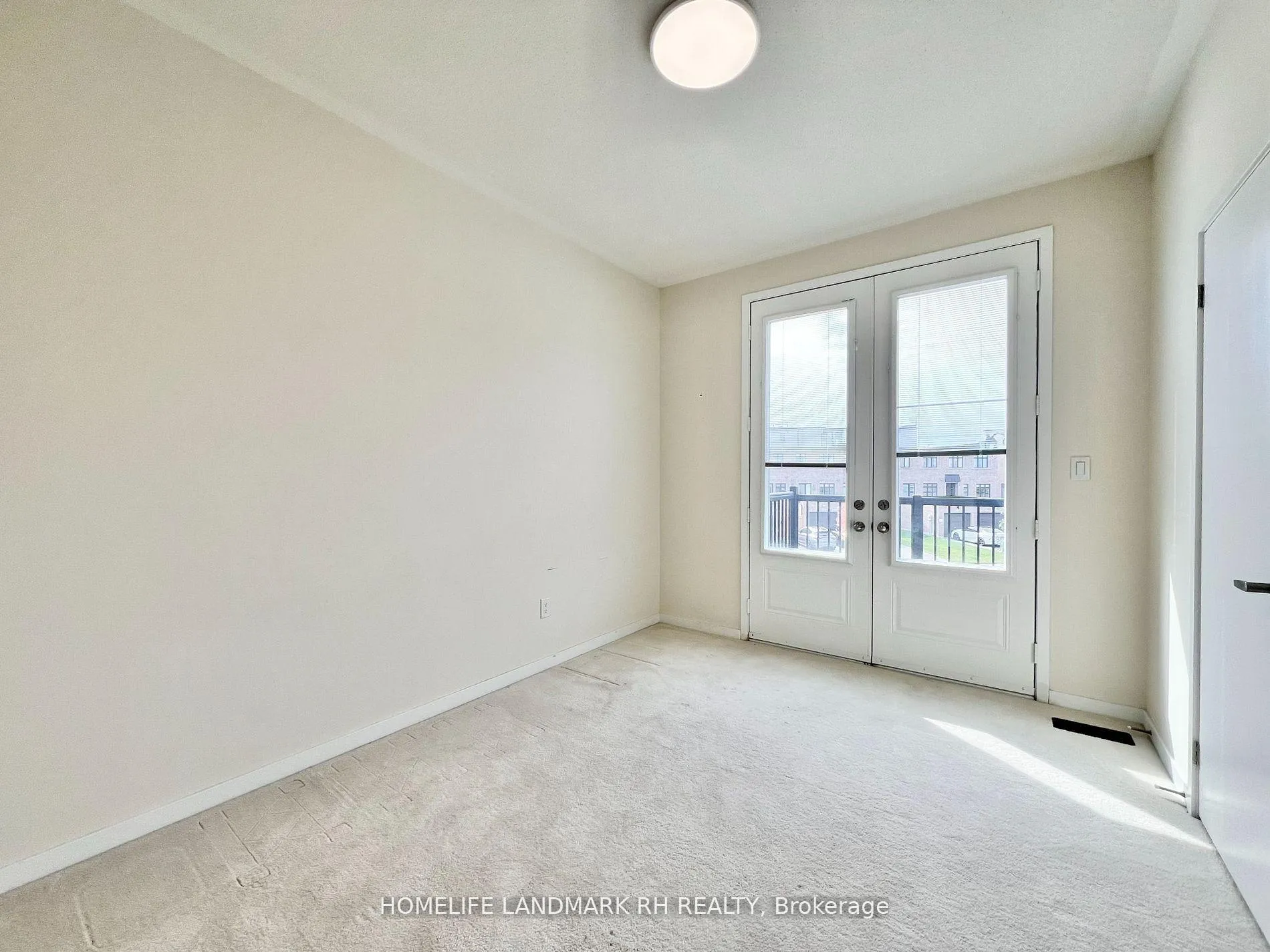 Photo 24 of 28 Elyse Court, Aurora, Bayview Northeast — HOMEH