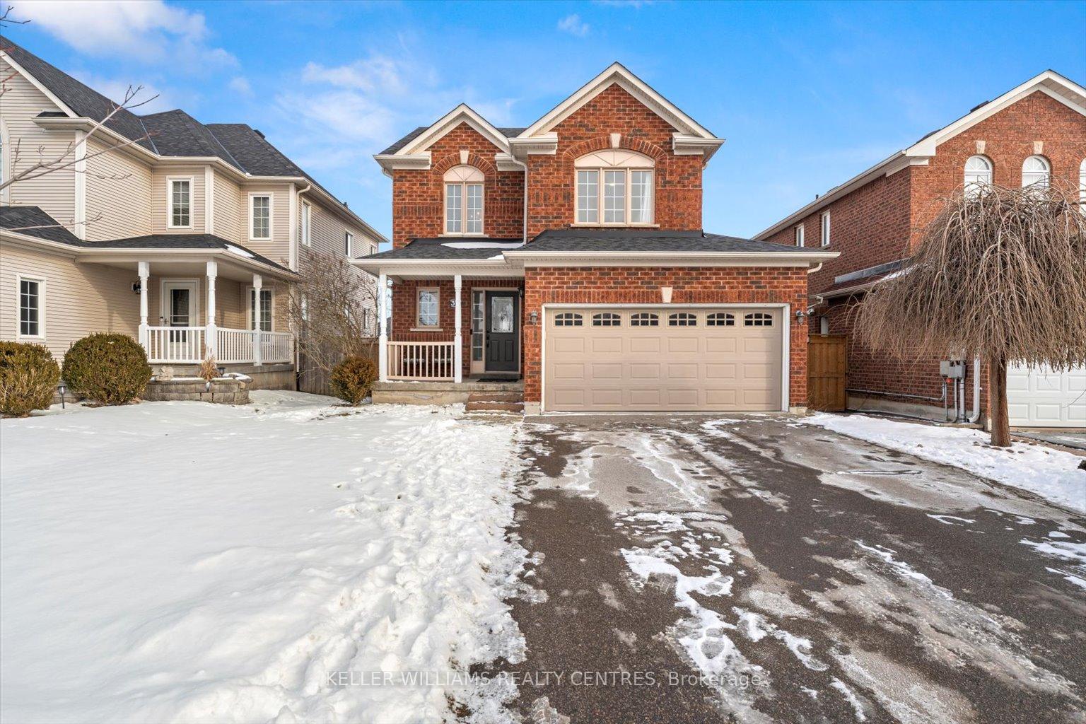 Photo 1 of 39 Silverstone Crescent, Georgina, Keswick South — HOMEH