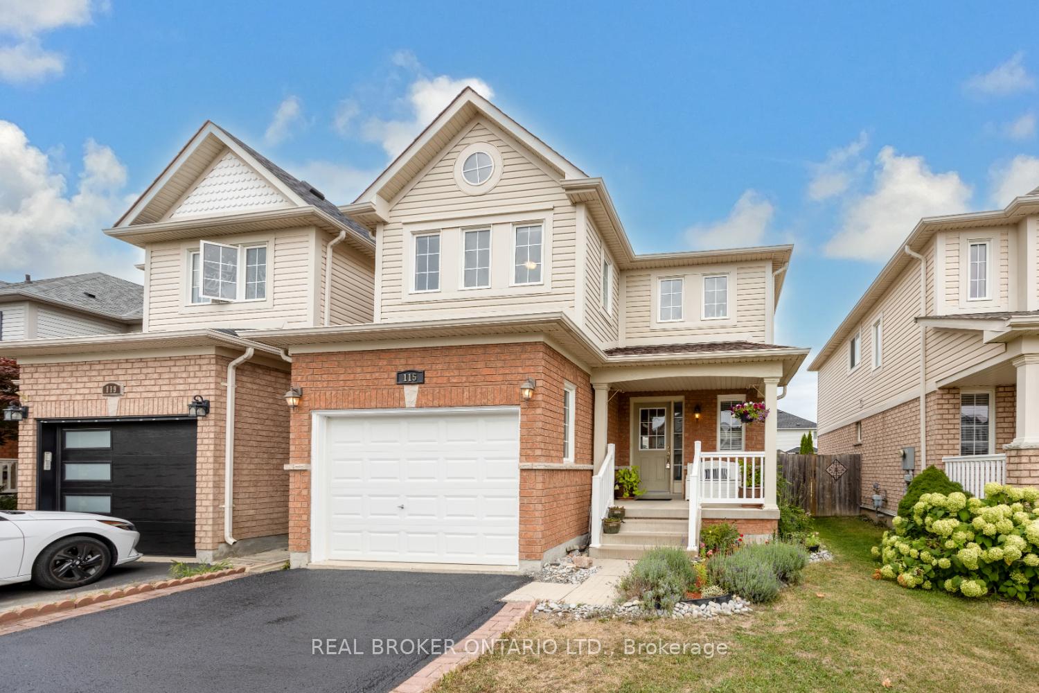 Photo 2 of 115 William Cowles Drive, Clarington, Bowmanville — HOMEH