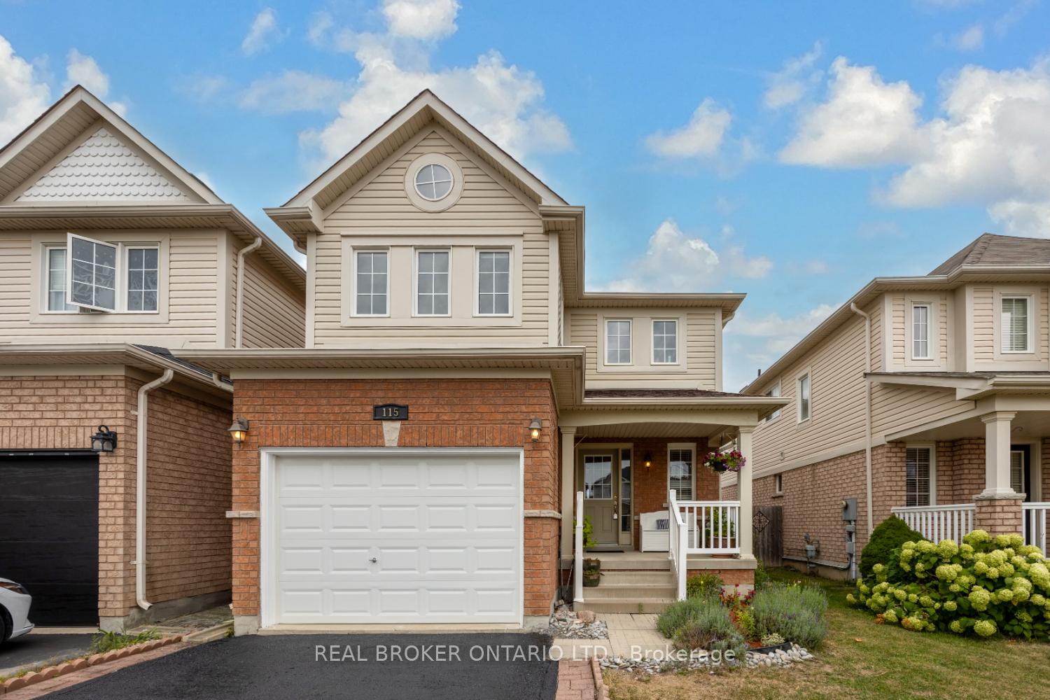 Photo 3 of 115 William Cowles Drive, Clarington, Bowmanville — HOMEH