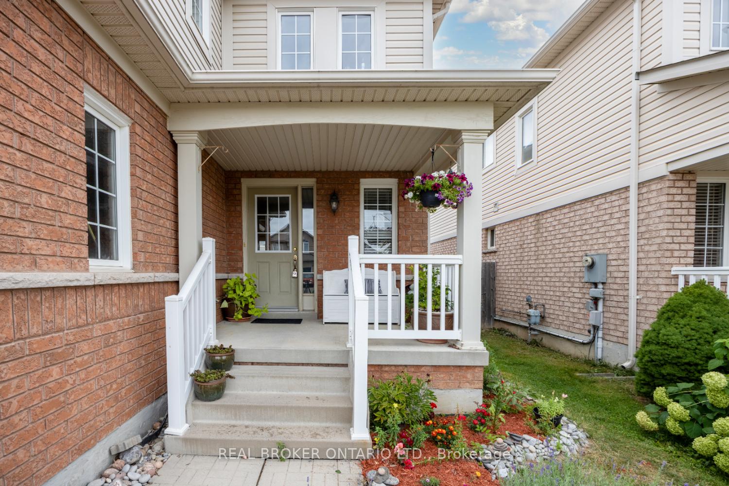 Photo 5 of 115 William Cowles Drive, Clarington, Bowmanville — HOMEH
