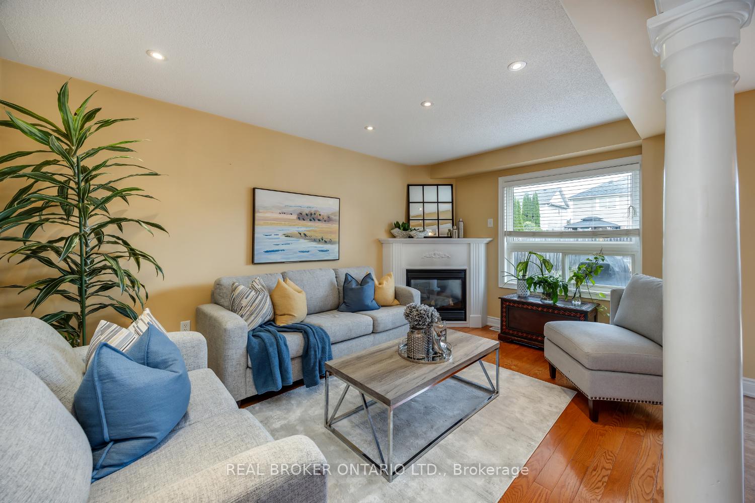 Photo 7 of 115 William Cowles Drive, Clarington, Bowmanville — HOMEH
