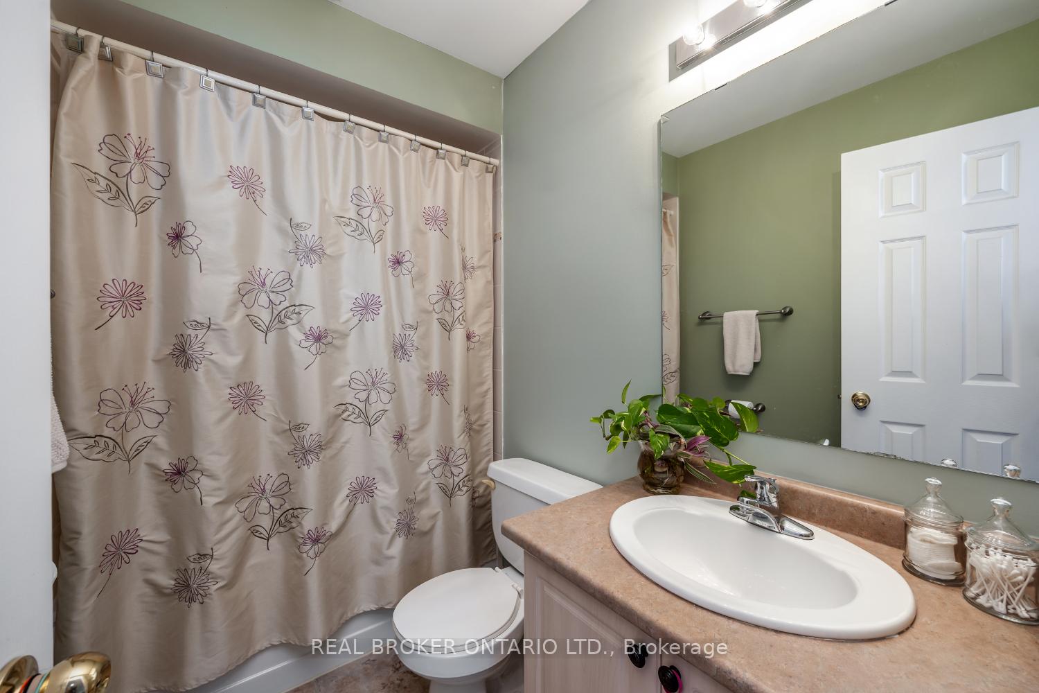 Photo 18 of 115 William Cowles Drive, Clarington, Bowmanville — HOMEH