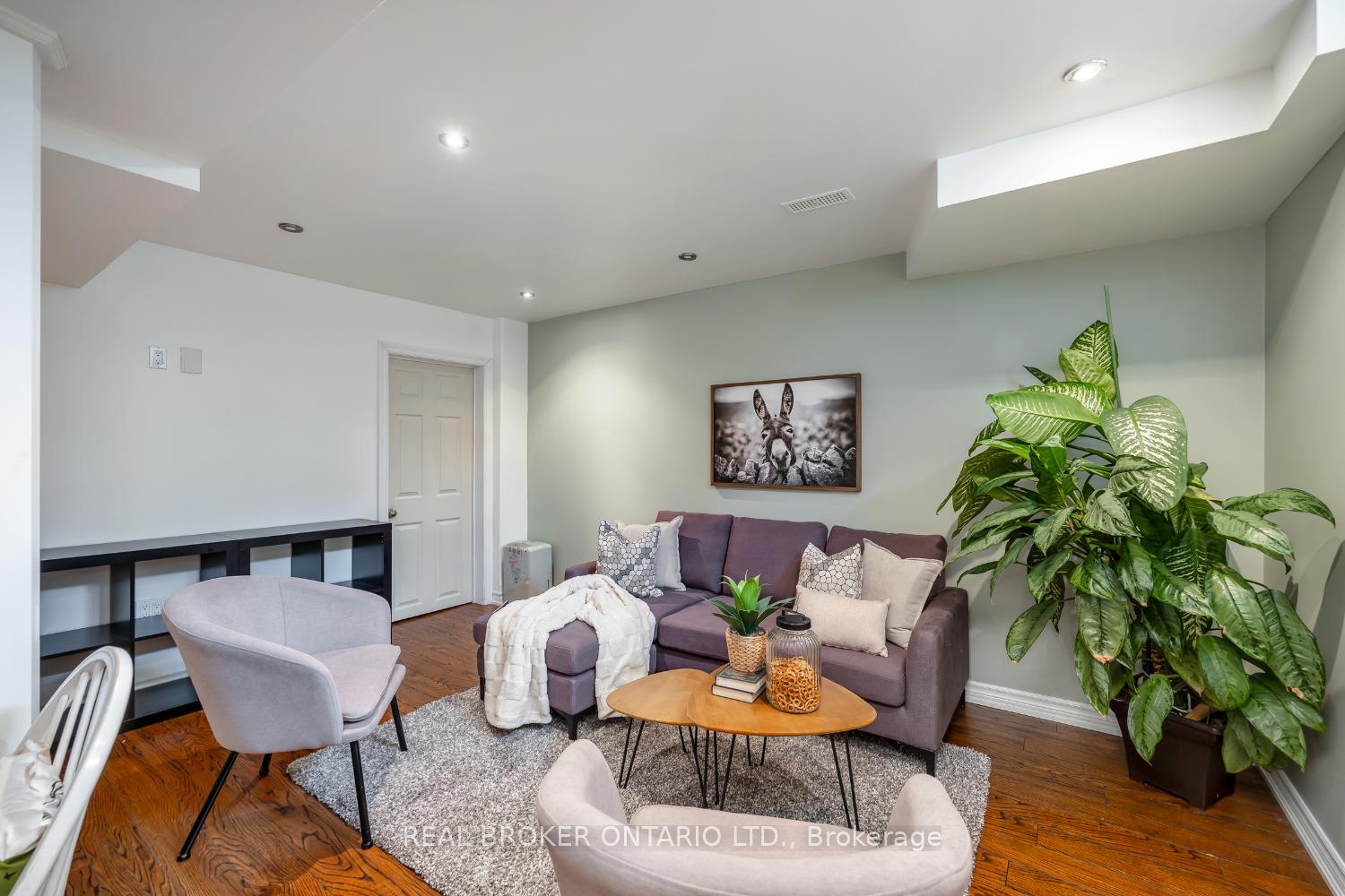 Photo 24 of 115 William Cowles Drive, Clarington, Bowmanville — HOMEH