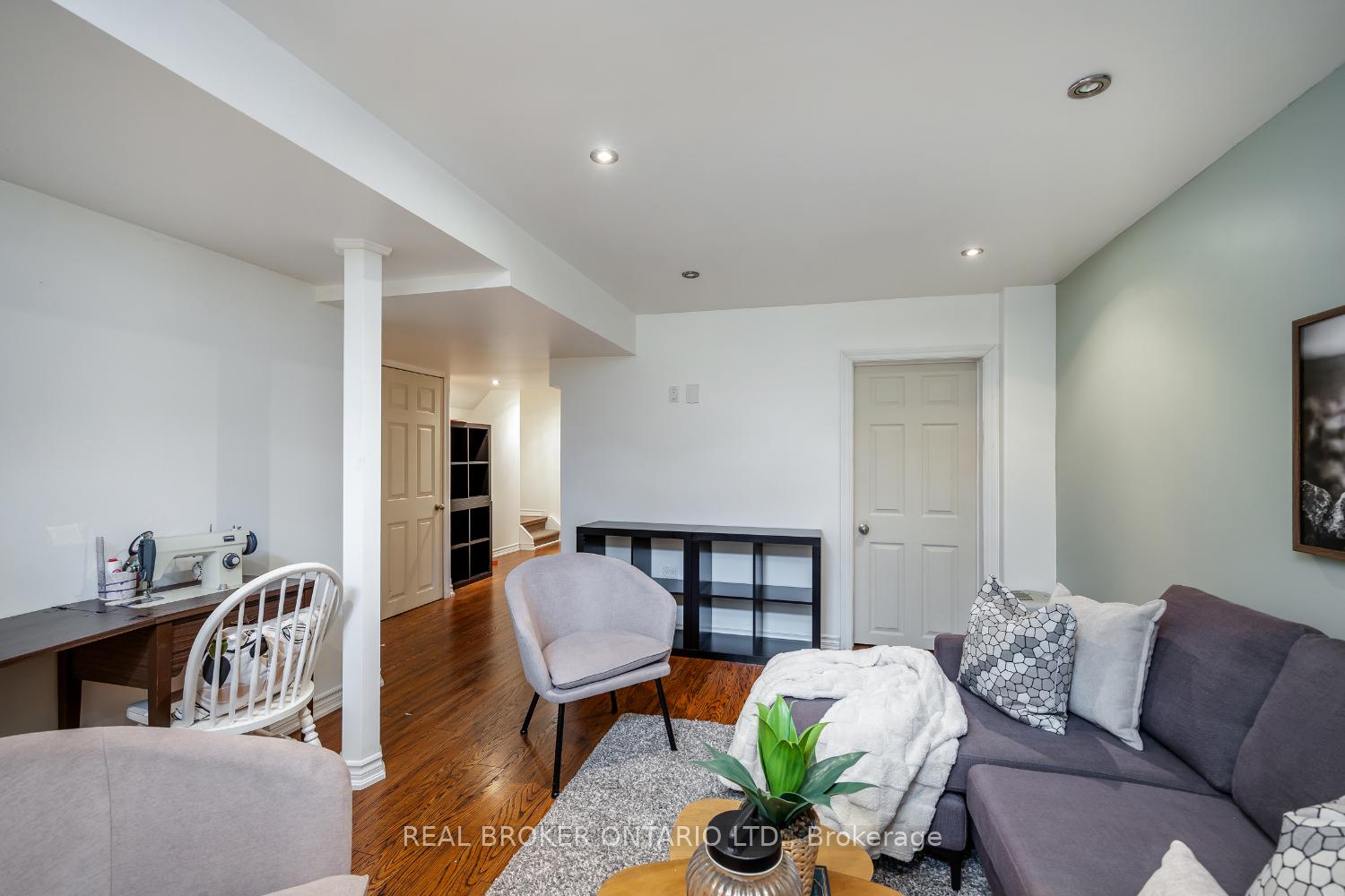 Photo 26 of 115 William Cowles Drive, Clarington, Bowmanville — HOMEH