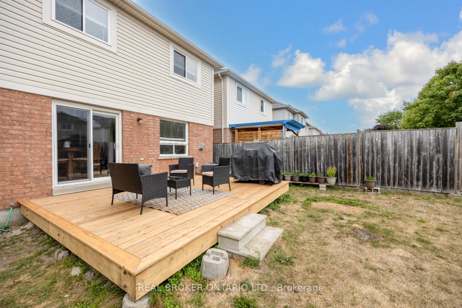 Photo 32 of 115 William Cowles Drive, Clarington, Bowmanville — HOMEH