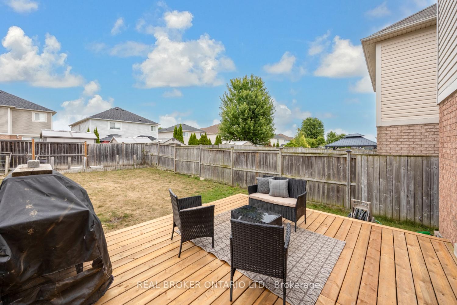 Photo 33 of 115 William Cowles Drive, Clarington, Bowmanville — HOMEH
