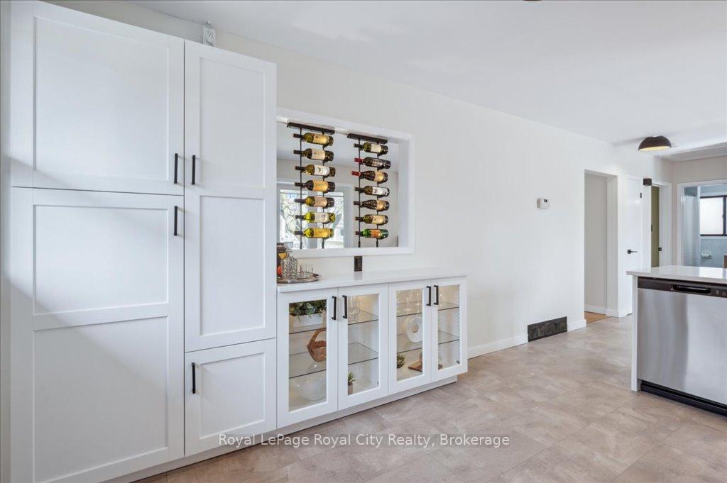 Photo 15 of 320 Victoria Road N, Guelph, Riverside Park — HOMEH