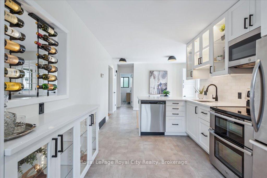Photo 16 of 320 Victoria Road N, Guelph, Riverside Park — HOMEH