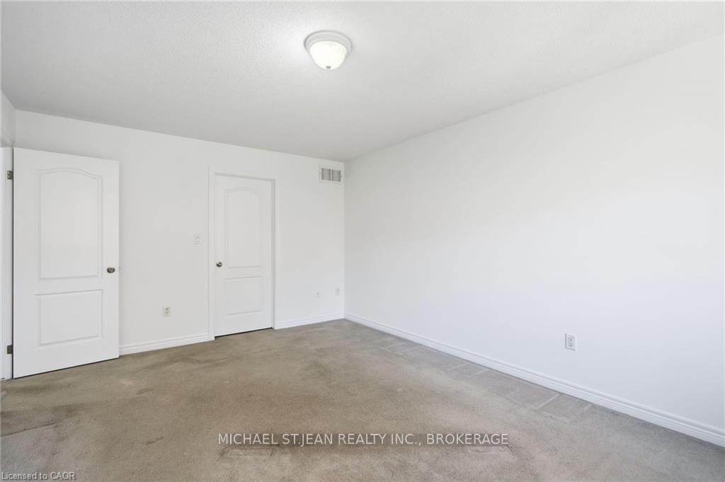 Photo 20 of 106 Maplevale Drive, Hamilton, Meadowlands — HOMEH