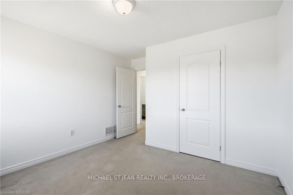 Photo 25 of 106 Maplevale Drive, Hamilton, Meadowlands — HOMEH