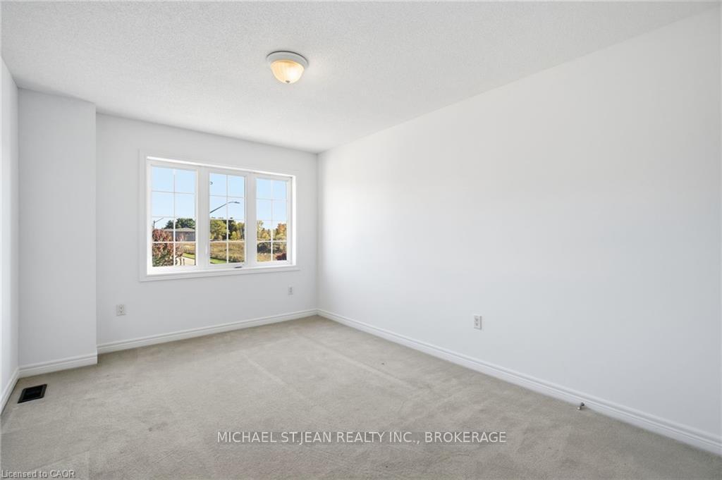 Photo 26 of 106 Maplevale Drive, Hamilton, Meadowlands — HOMEH