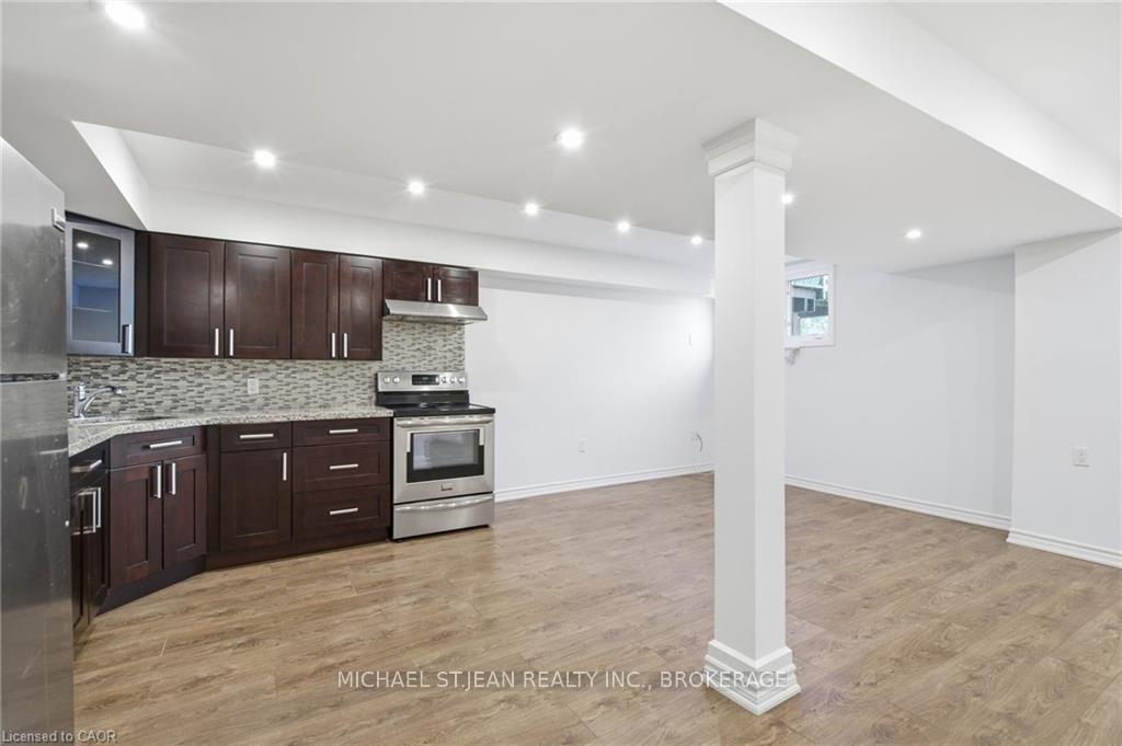 Photo 31 of 106 Maplevale Drive, Hamilton, Meadowlands — HOMEH