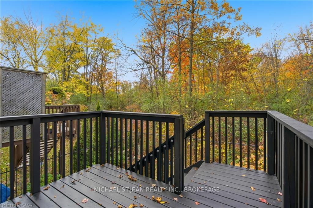 Photo 37 of 106 Maplevale Drive, Hamilton, Meadowlands — HOMEH