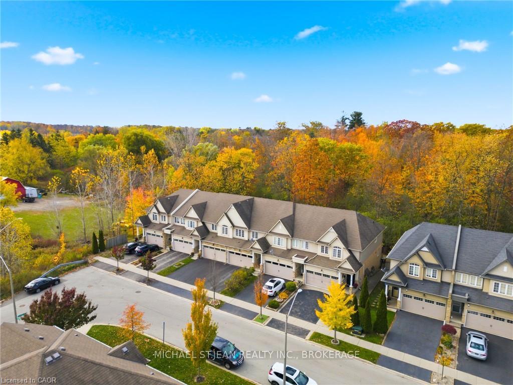 Photo 40 of 106 Maplevale Drive, Hamilton, Meadowlands — HOMEH