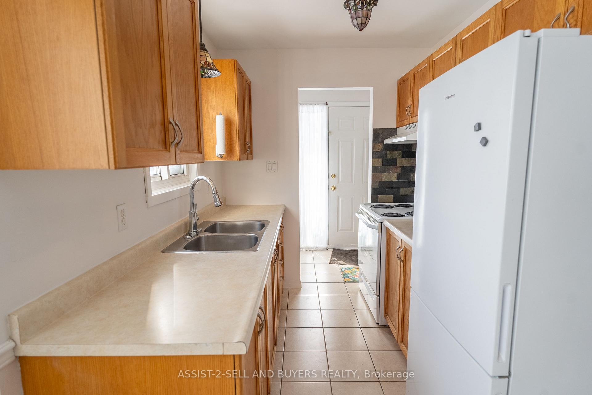 Photo 8 of 795 Laflin Street, Cornwall — HOMEH