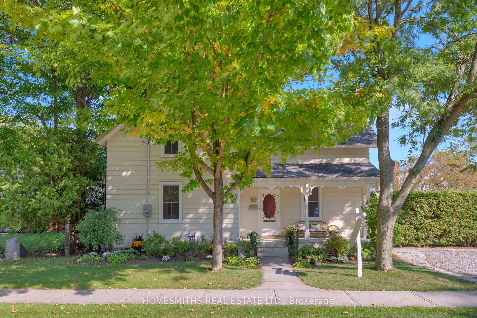 Photo 2 of 67 Temperance Street, Clarington, Bowmanville — HOMEH
