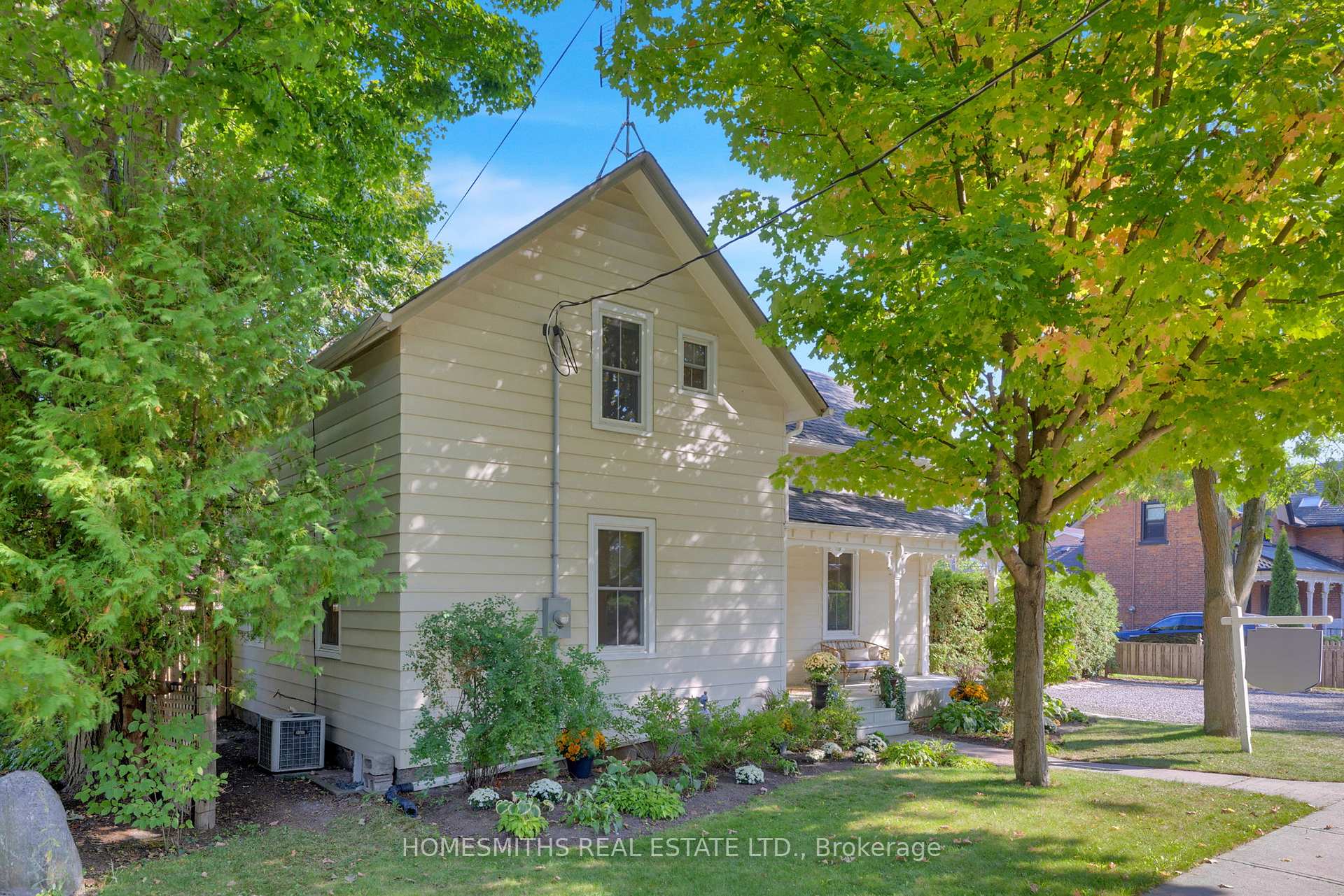 Photo 3 of 67 Temperance Street, Clarington, Bowmanville — HOMEH