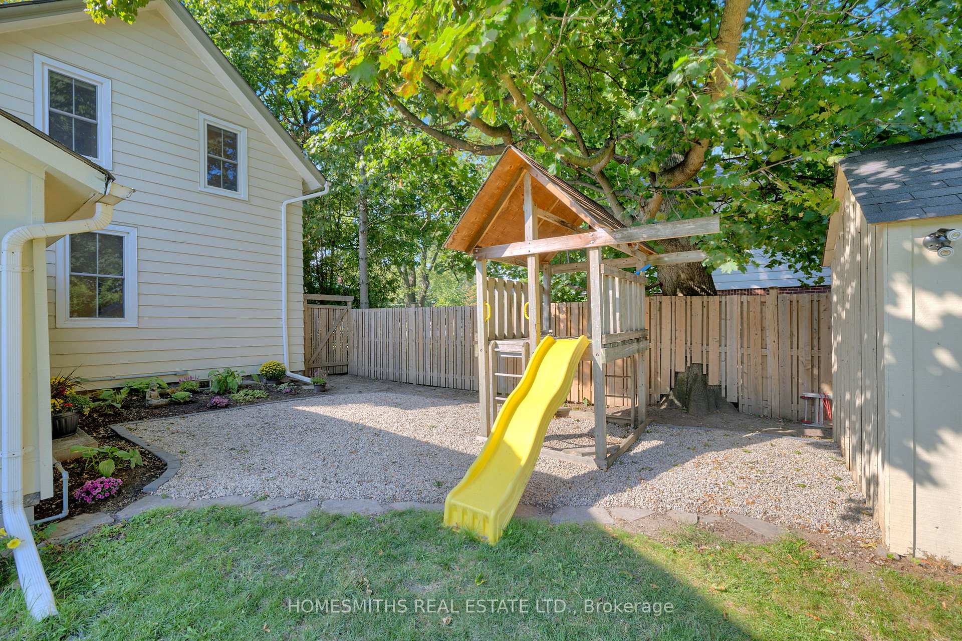 Photo 43 of 67 Temperance Street, Clarington, Bowmanville — HOMEH