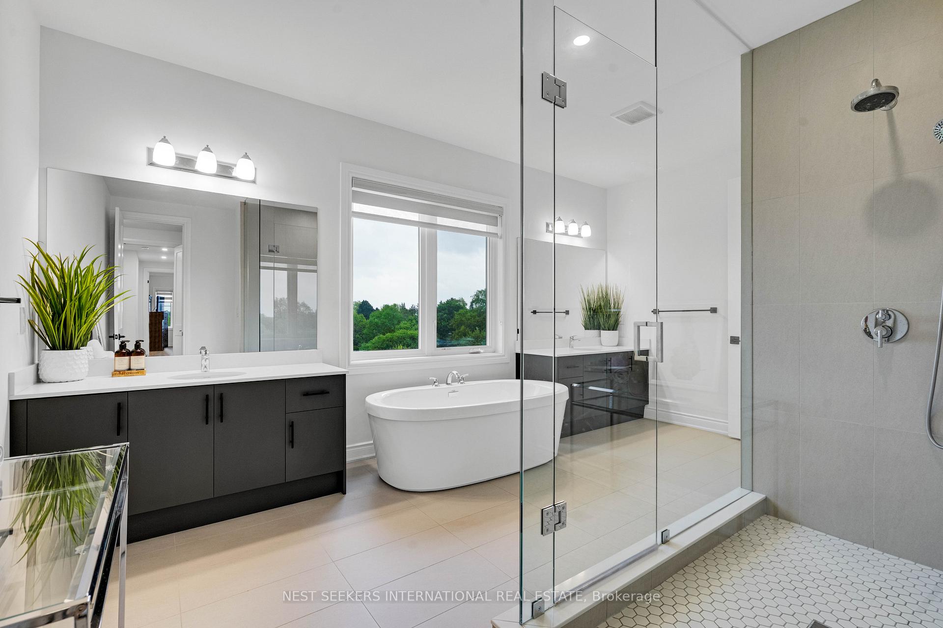 Photo 18 of 21 Clover Bend Terrace, Caledon, Bolton East — HOMEH