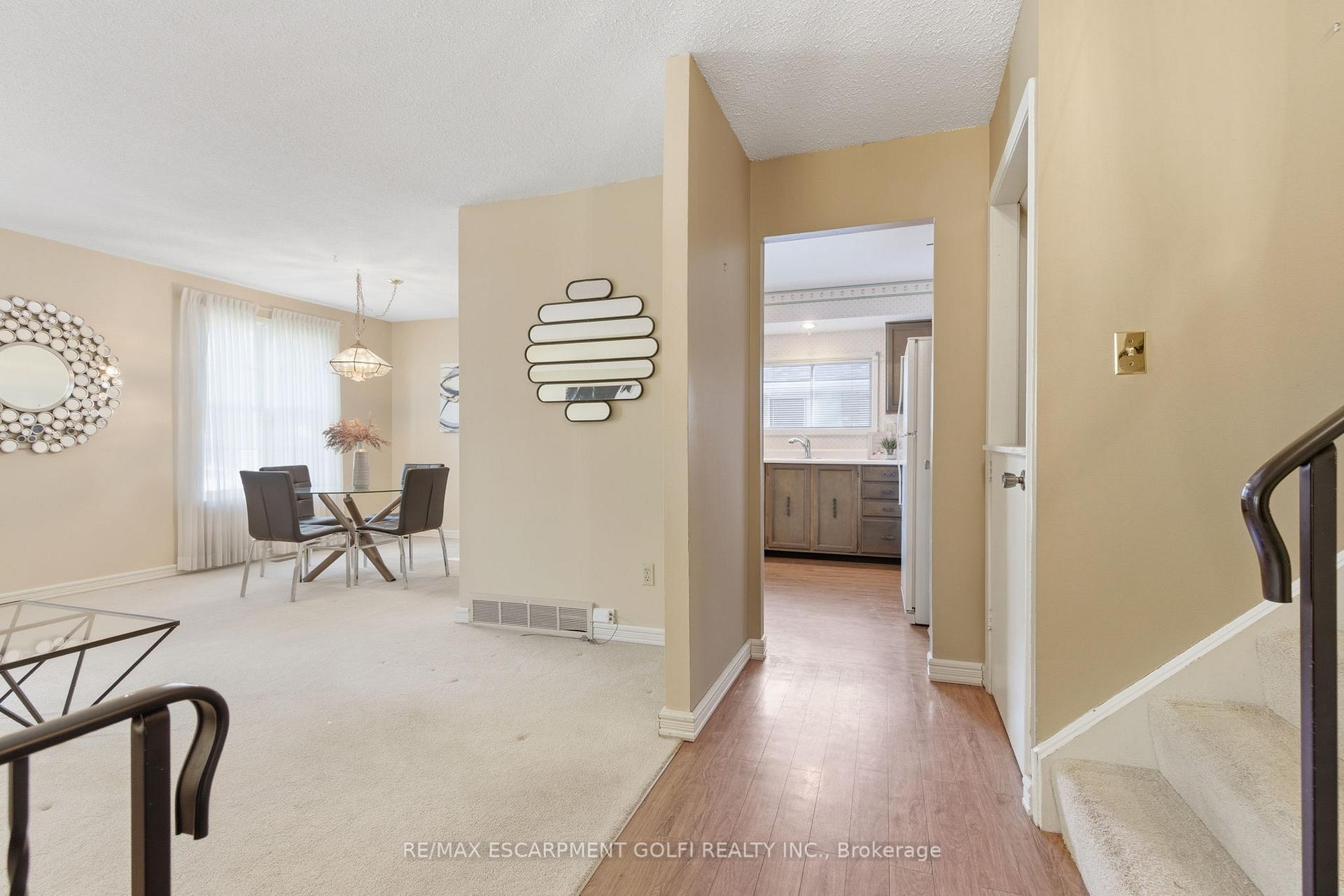 Photo 4 of 7 Farmer Court, Hamilton, Fessenden — HOMEH