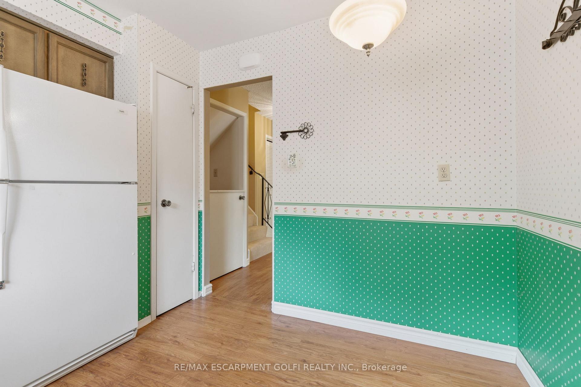 Photo 14 of 7 Farmer Court, Hamilton, Fessenden — HOMEH